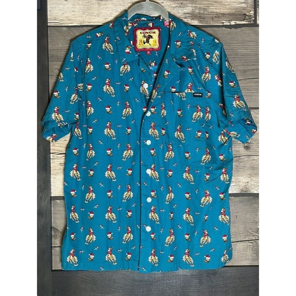 Santa Christmas Rodeo Bronc Cinch Men’s Shirt Small Short Sleeves